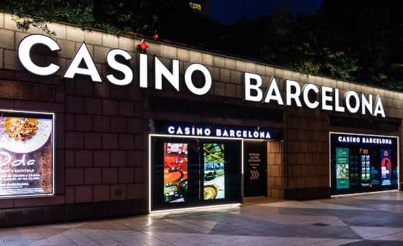 The front entrance of Casino Barcelona.