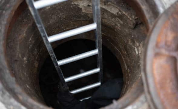 Manhole and a ladder.