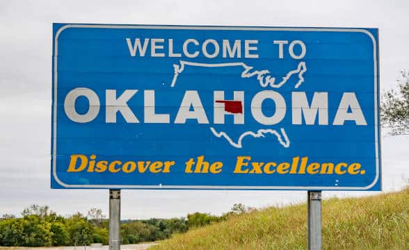 Oklahoma's welcome sign.