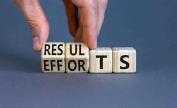 Results and efforts written with wooden cubes