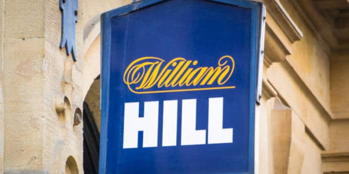 William Hill ยืนเป็นหัวใจของการแข่งรถไอริชกับเอกอัครราชทูตใหม่สี่คน