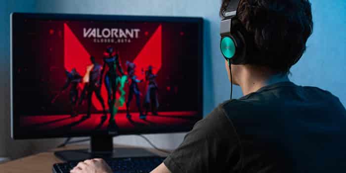 An esports player plays Riot's VALORANT