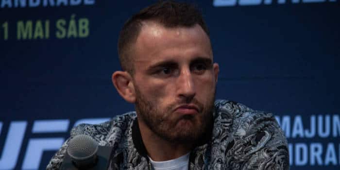 Volkanovski and UFC Fighter.