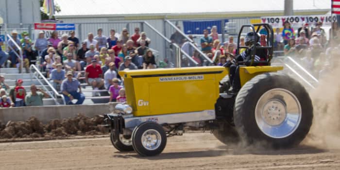 Tractor pulling competition