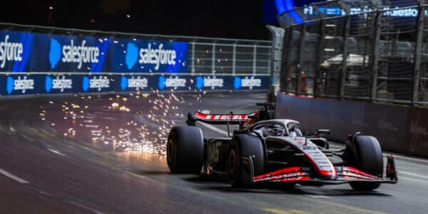 f1-race-in-progress