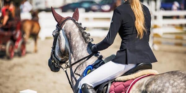 horse-racing-female-jockey-news