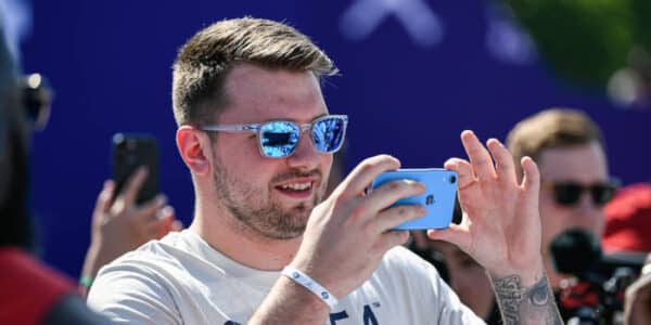 luka-doncic-player-basektball