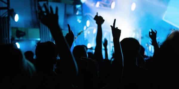 concert-attendants-music-tour-news