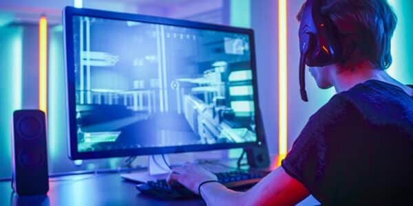 gaming-esports-digital-streaming-streamer-content-creator-online-news