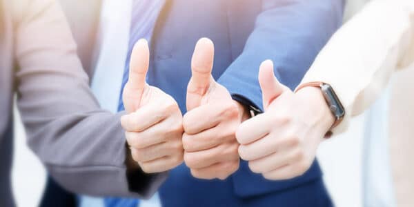 thumbs-up-business-approve-news