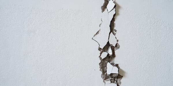 break-crack-collapse-damage-integrity-building-demolish-news