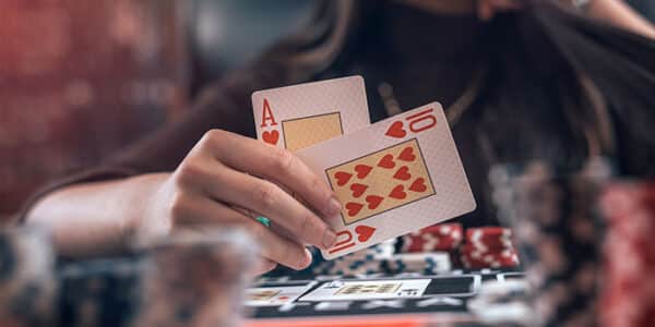 caucassian-woman-plays-texas-hold-em-poker-news